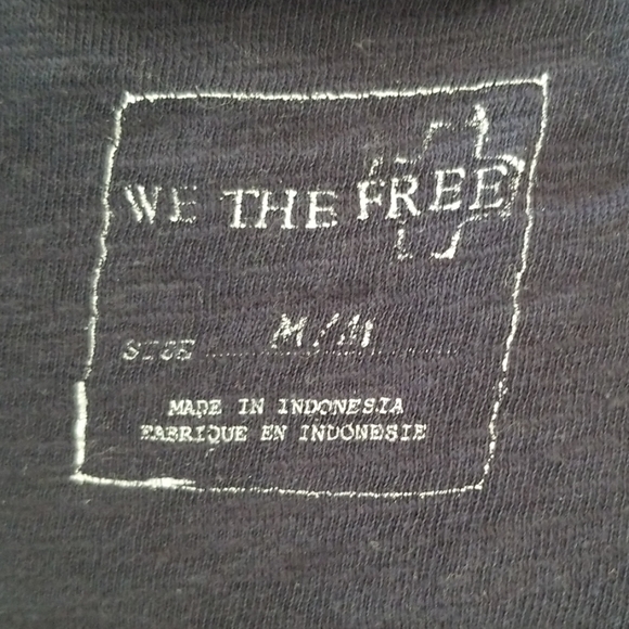 🤗 Free people muscle tank top- SOLD - Picture 3 of 3